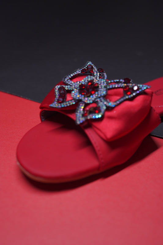 Elegant Step – Strappy Flat Sandals for Everyday Comfort