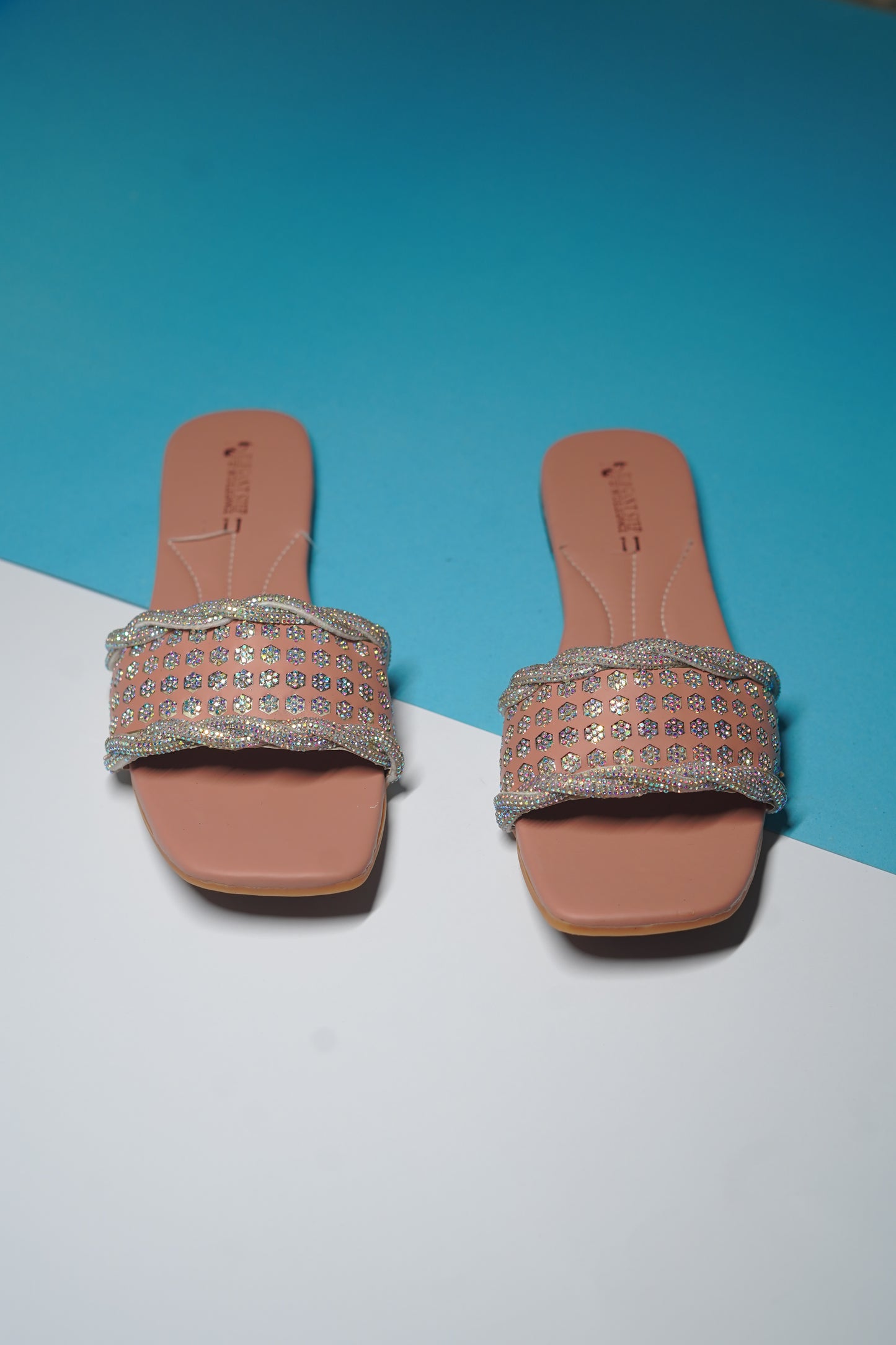 Elegant Step – Glamour Rhinestone Flat Sandals