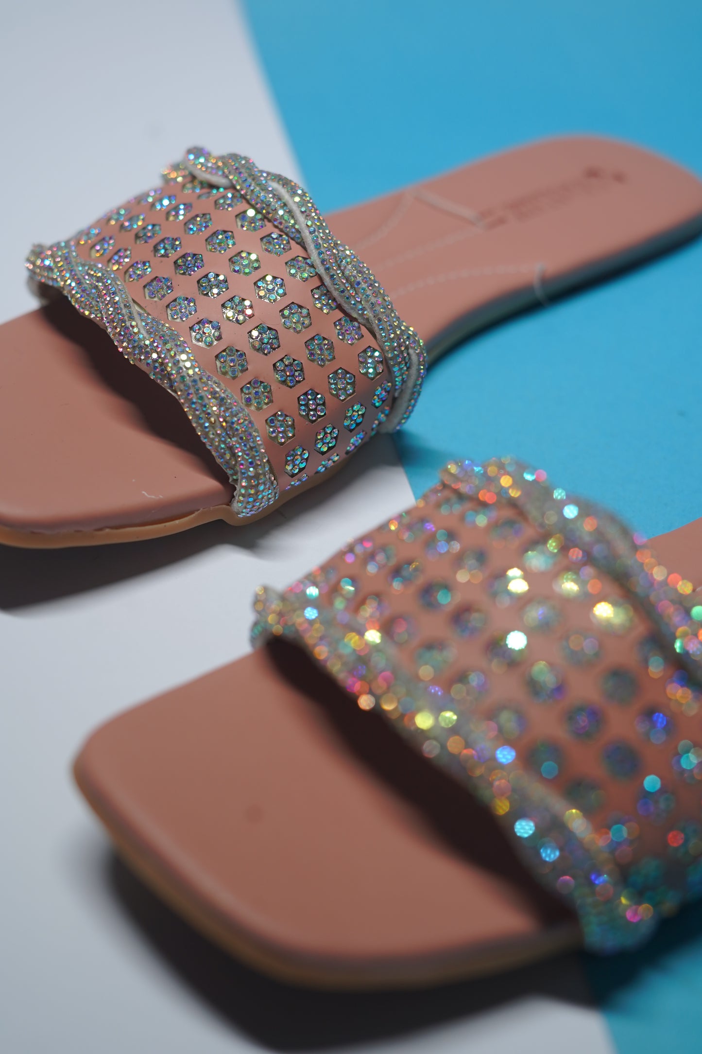 Elegant Step – Glamour Rhinestone Flat Sandals